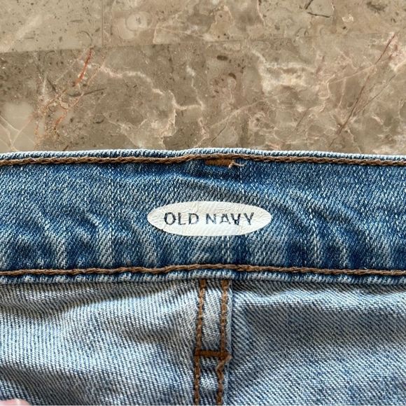 Old navy light wash distressed button fly jeans size 2 - Picture 6 of 8